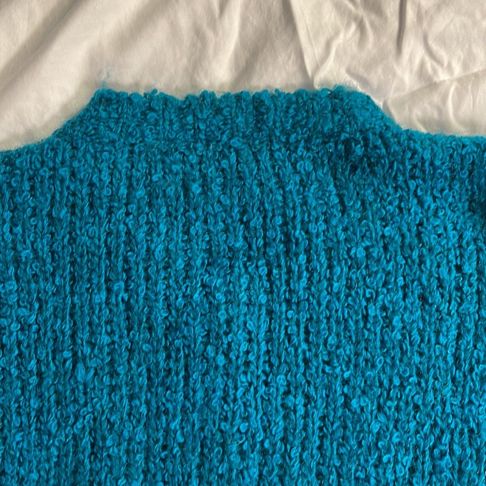 Sweater - Picture 13 of 16